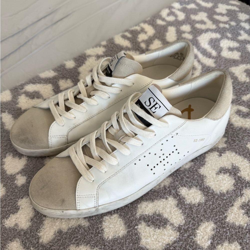 Sam Edelman White and Tan Casual Sneakers